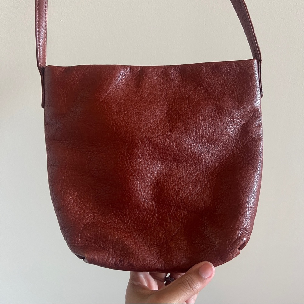Baggu Leather Crossbody - Picture 5 of 7